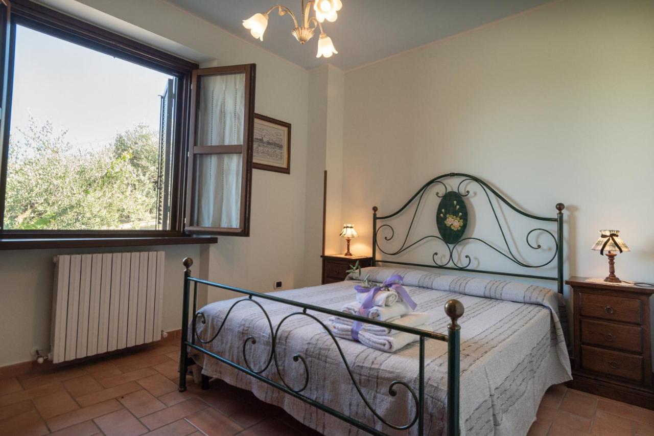 Agriturismo La Rocca Assisi Bauernhof *