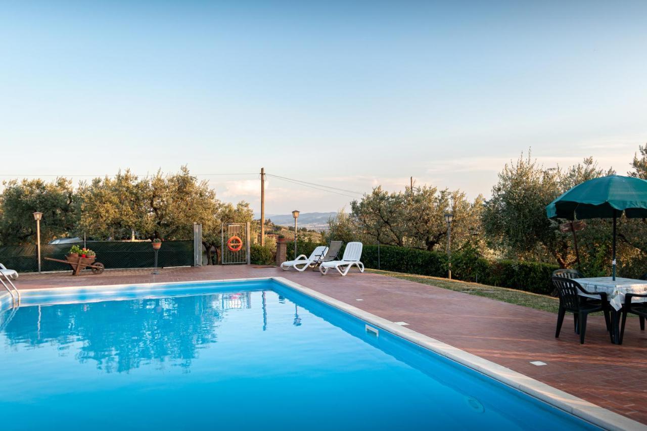Agriturismo La Rocca Assisi Bauernhof *